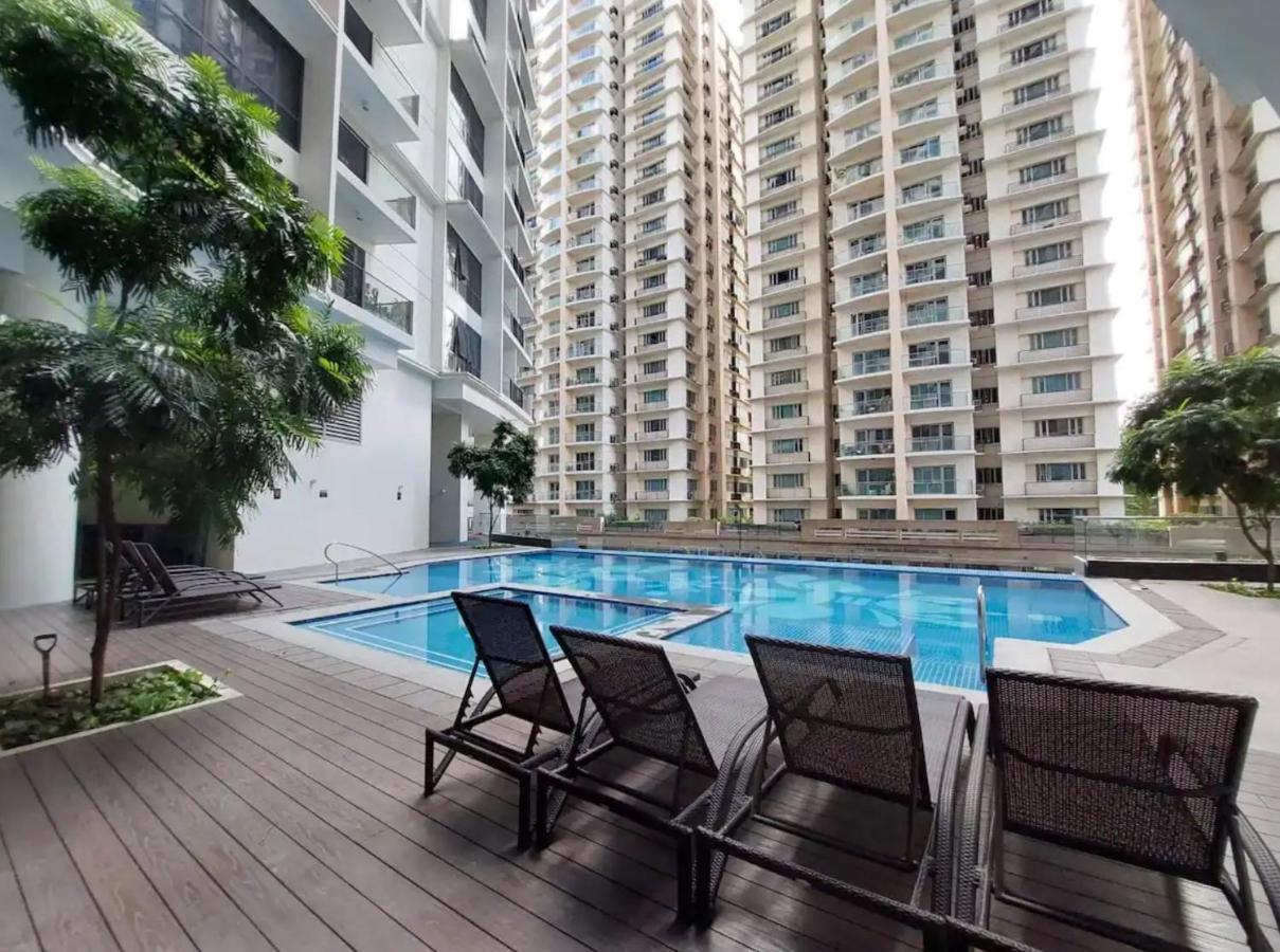 טאגיג The Florence At Mckinley Hill מראה חיצוני תמונה