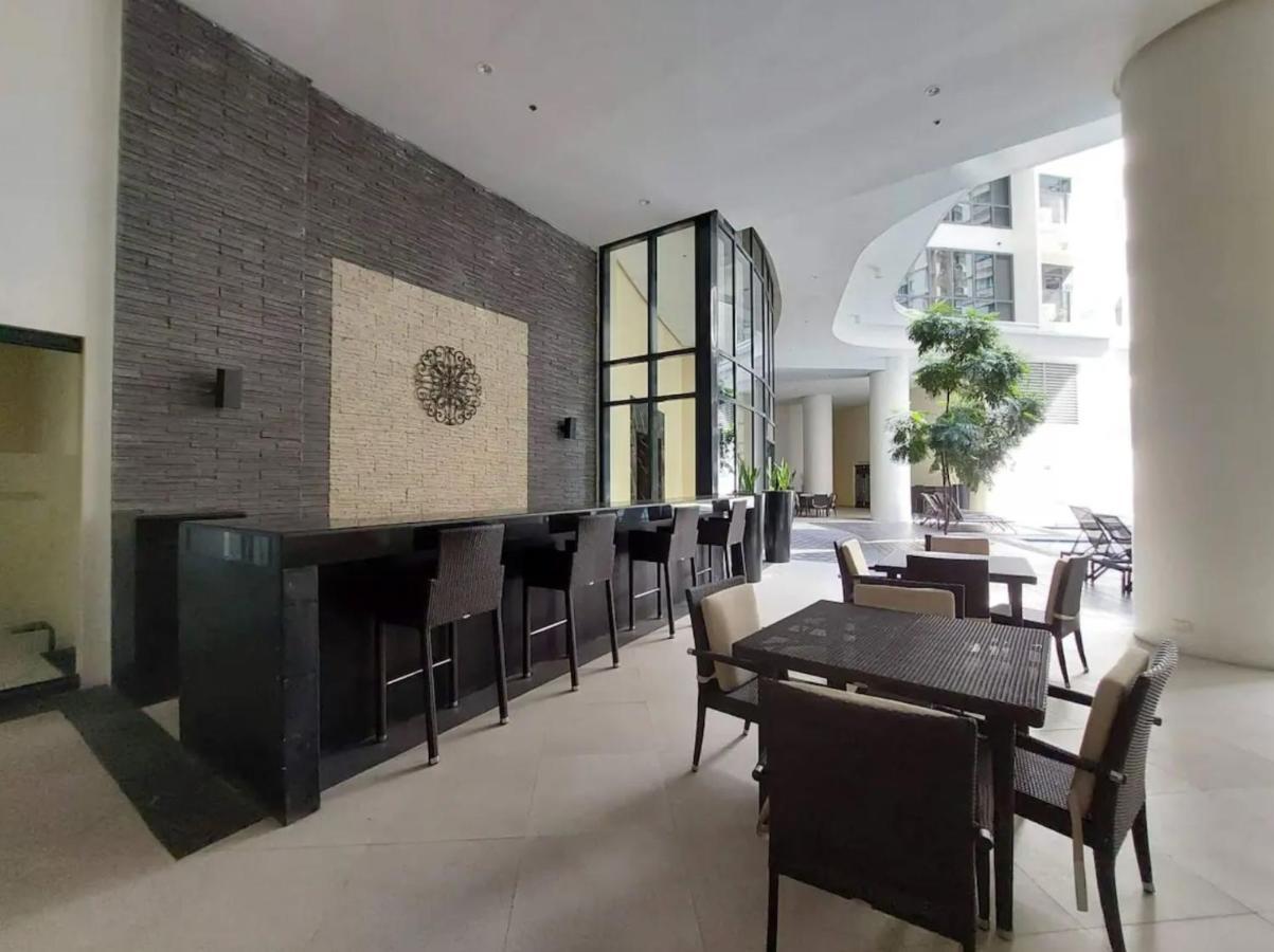 טאגיג The Florence At Mckinley Hill מראה חיצוני תמונה