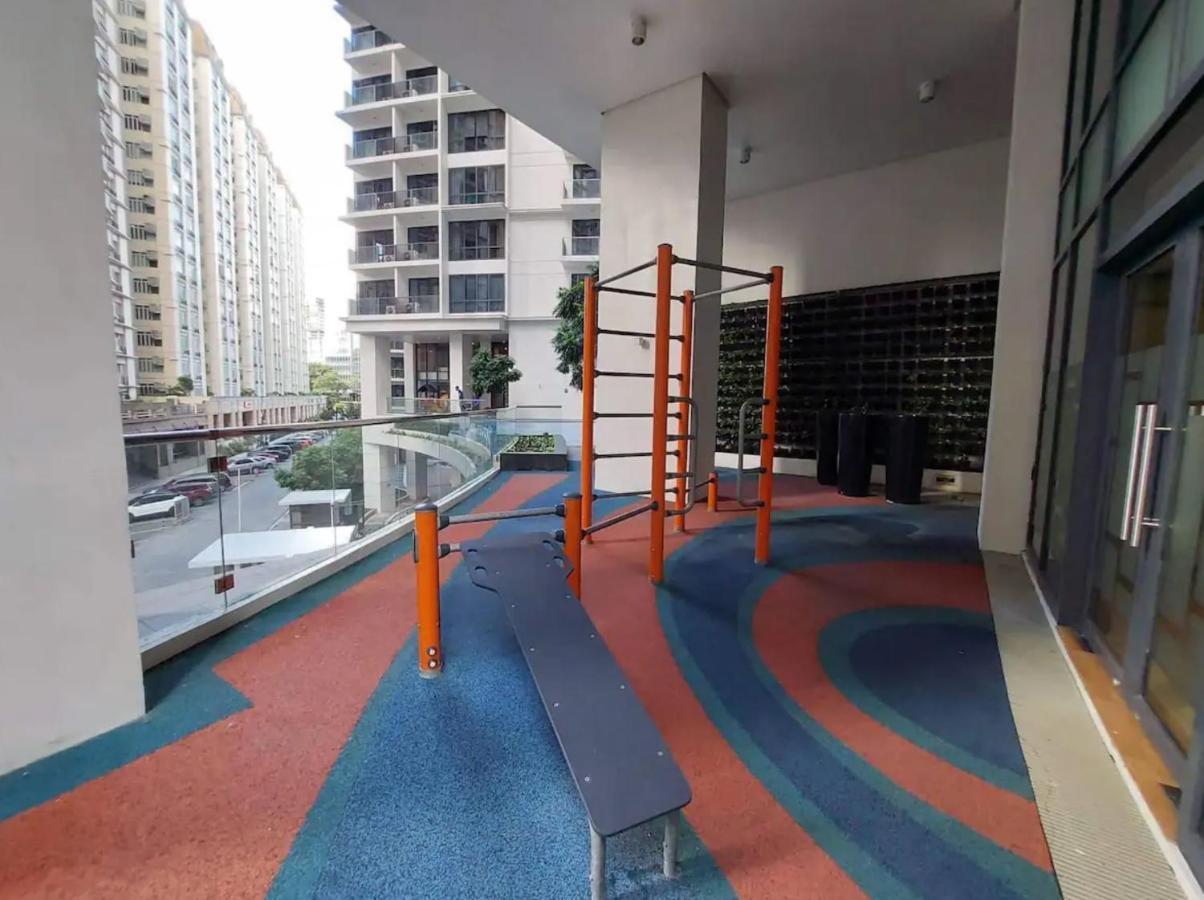 טאגיג The Florence At Mckinley Hill מראה חיצוני תמונה