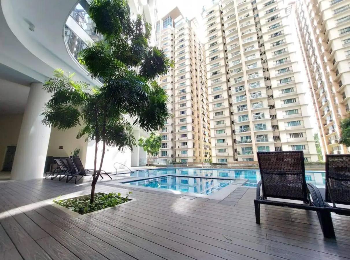 טאגיג The Florence At Mckinley Hill מראה חיצוני תמונה